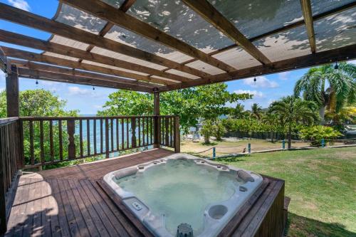 Nevas Estate w Hot Tub 10 ppl in Boscobel Nevas Estate w Hot Tub 10 ppl in Boscobel
