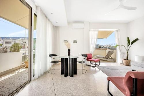 Designer comfy penthouse, Pagrati-"Hilton" area with splendid city views