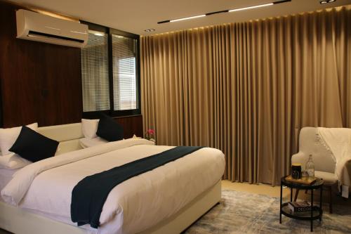 Oman desert private camp