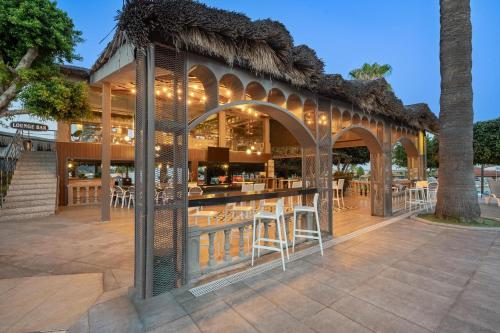 Паб/Коктейль-бар, Justiniano Deluxe Resort in Аланья Паб/Коктейль-бар, Justiniano Deluxe Resort in Аланья