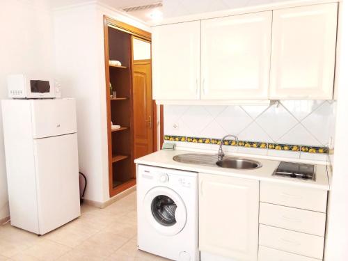 Coqueto estudio en Calle Vela in Torrequebrada Coqueto estudio en Calle Vela in Torrequebrada