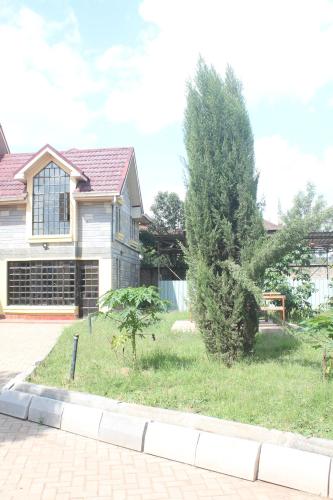 Eshborns House - Near Jomo Kenyatta International Airport and SGR with shuttle services in Nairobi Eshborns House - Near Jomo Kenyatta International Airport and SGR with shuttle services in Nairobi