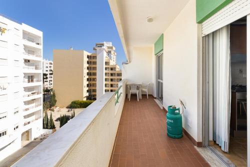 Varanda/terraço, Paula Bela by Garvetur in Quarteira Varanda/terraço, Paula Bela by Garvetur in Quarteira