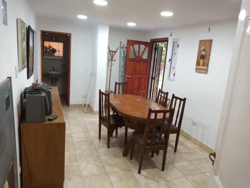 Casa con Pileta 8 Personas Faro norte Mar del plata in Bosque Peralta Ramos Casa con Pileta 8 Personas Faro norte Mar del plata in Bosque Peralta Ramos