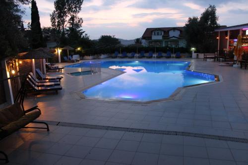 โรงแรมตูนากัน (Tunacan Hotel) in เออลือเดนิซ โรงแรมตูนากัน (Tunacan Hotel) in เออลือเดนิซ