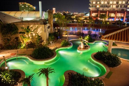Swimming pool, The Beach Tower Okinawa Hotel in Chatan Swimming pool, The Beach Tower Okinawa Hotel in Chatan