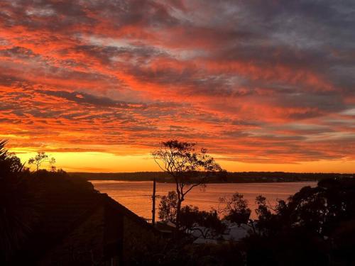 Turning Tide in Bundeena Turning Tide in Bundeena
