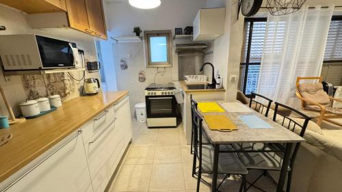 キッチン, near the sea even 14 days won't feel enough in バトヤム キッチン, near the sea even 14 days won't feel enough in バトヤム