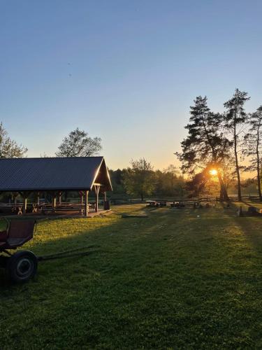 Pokoje Stajnia Kaliska in Lochow Pokoje Stajnia Kaliska in Lochow