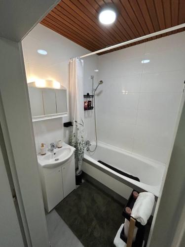 Bathroom, Heart & Home in Sankt Leonhard Bathroom, Heart & Home in Sankt Leonhard