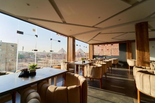 Restoran, Crown Pyramids View Hotel in Giza Restoran, Crown Pyramids View Hotel in Giza