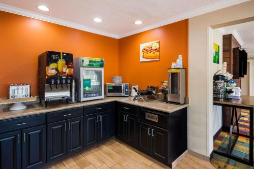 餐飲選擇, Quality Inn & Suites Bozeman in 博茲曼 (MT) 餐飲選擇, Quality Inn & Suites Bozeman in 博茲曼 (MT)