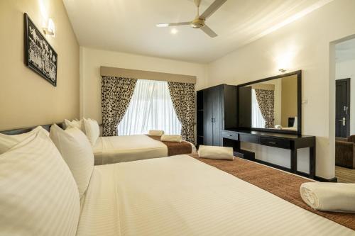 Lavendish Tamarind Lifestyle in يالا Lavendish Tamarind Lifestyle in يالا