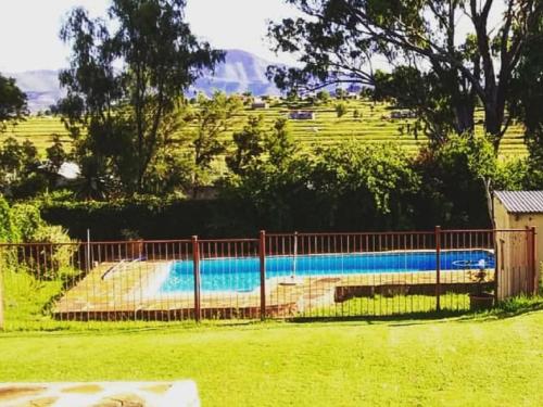 Zwembad, Alwynskop Guest house in Quthing Zwembad, Alwynskop Guest house in Quthing