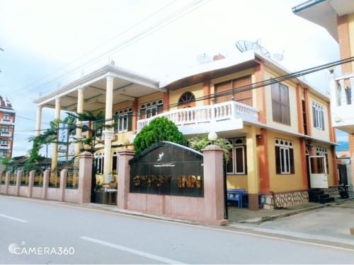 Exterior view, Gypsy Inn in Inle Lake Exterior view, Gypsy Inn in Inle Lake