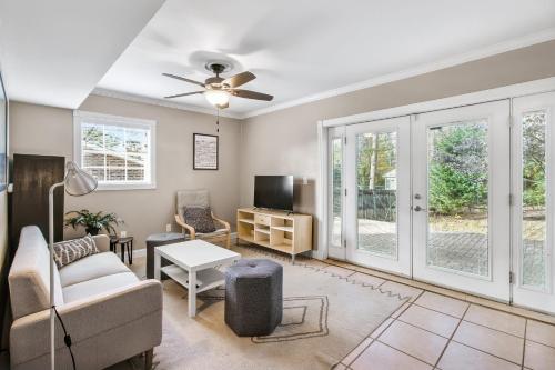 Your Atlanta Adventure Starts Here 4BR in Chamblee Your Atlanta Adventure Starts Here 4BR in Chamblee