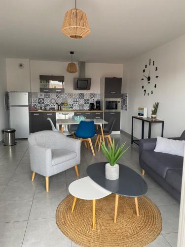 Appartement NEUF a St jean de Niost tout confort in Saint-Jean-de-Niost (Rhone-Alpes) Appartement NEUF a St jean de Niost tout confort in Saint-Jean-de-Niost (Rhone-Alpes)