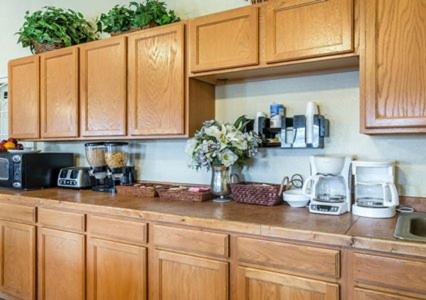 在meiguo.com看到的Calhan Inn的介绍图片