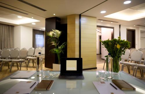 Business Center, Hotel Olympia in Thessaloniki Business Center, Hotel Olympia in Thessaloniki