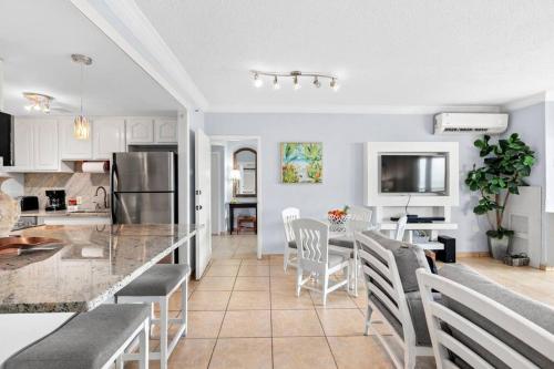 Coastal Chic Getaway in Rio Grande Coastal Chic Getaway in Rio Grande