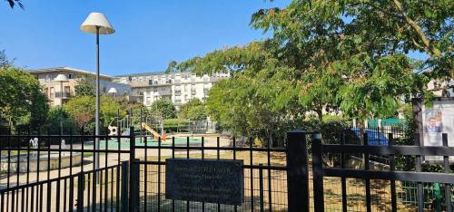 Chic Appartement Design et Securise avec parking, Proche Paris I CDG in 勒布爾熱 Chic Appartement Design et Securise avec parking, Proche Paris I CDG in 勒布爾熱