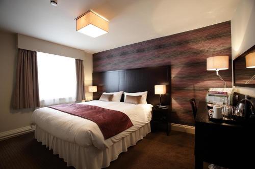 This photo about The King's Highway Wetherspoon shared on HyHotel.com