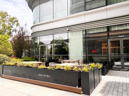 Garden, Novotel Shanghai Caohejing in Xuhui and Minhang Garden, Novotel Shanghai Caohejing in Xuhui and Minhang