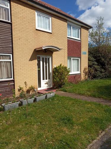 Comfortable holiday home in Basildon Essex in ลี ชาเพล นอร์ท Comfortable holiday home in Basildon Essex in ลี ชาเพล นอร์ท