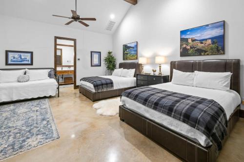 Bent Oak Highland Ranch and Concierge Services in 伯尼特 Bent Oak Highland Ranch and Concierge Services in 伯尼特