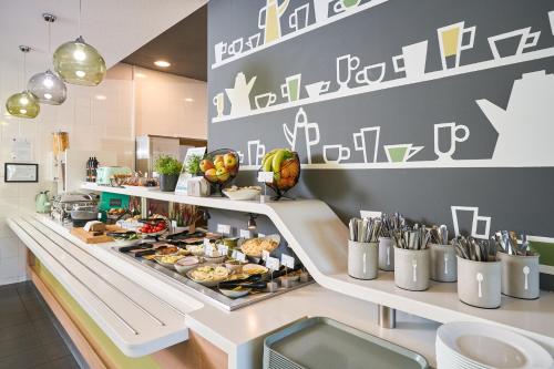Makanan dan Minuman, ibis budget Wroclaw Poludnie in Wroclaw Makanan dan Minuman, ibis budget Wroclaw Poludnie in Wroclaw