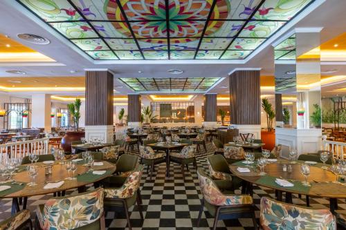 Restaurant, Bahia Principe Grand Jamaica - All Inclusive in Runaway Bay Restaurant, Bahia Principe Grand Jamaica - All Inclusive in Runaway Bay