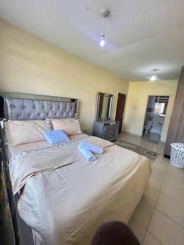 Bed, Riverside apartment in Eastleigh Bed, Riverside apartment in Eastleigh