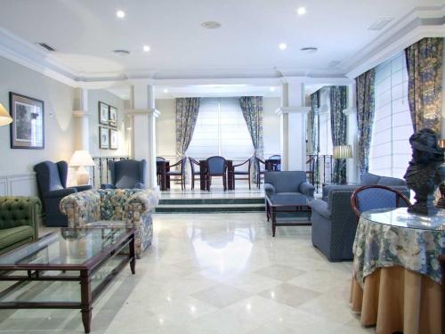 Pub/Lounge, Hotel Cristina in Fregenal De La Sierra Pub/Lounge, Hotel Cristina in Fregenal De La Sierra