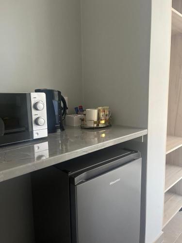 Facilities, Luxury Suites on Santorini in Stirling Facilities, Luxury Suites on Santorini in Stirling