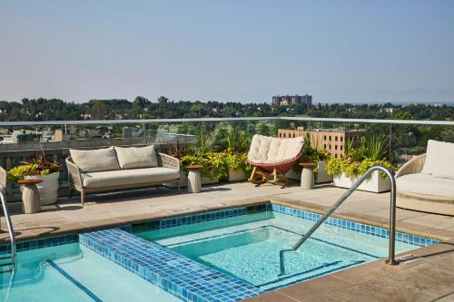 Piscina, Halcyon - A Hotel in Cherry Creek in Cherry Creek Piscina, Halcyon - A Hotel in Cherry Creek in Cherry Creek