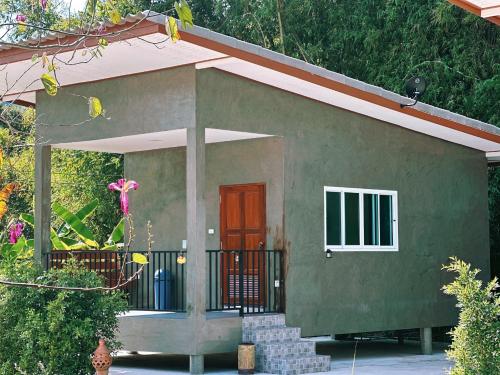 บ้านอยู่ดีโฮมสเตย์ near Lan Rak Waterfall บ้านอยู่ดีโฮมสเตย์ near Lan Rak Waterfall