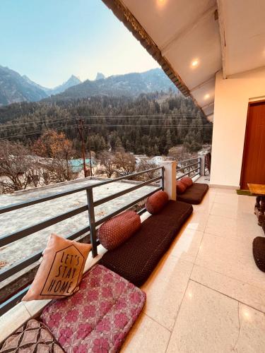 バルコニー/テラス, Skyard Hostel Harshil Valley in ハルシル バルコニー/テラス, Skyard Hostel Harshil Valley in ハルシル