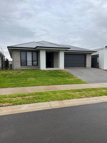 Family size new home! in Windella Family size new home! in Windella