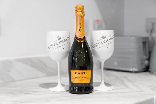 Facilities, Two Bedroom Apartment - Balcony - Secure Parking - Smart TV - Wifi - Netflix - 3MC in Oldbury Facilities, Two Bedroom Apartment - Balcony - Secure Parking - Smart TV - Wifi - Netflix - 3MC in Oldbury