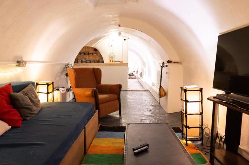 共用Lounge/電視區, 巴斯背包客旅舍 (Bath Backpackers Hostel) in 巴斯市中心 共用Lounge/電視區, 巴斯背包客旅舍 (Bath Backpackers Hostel) in 巴斯市中心