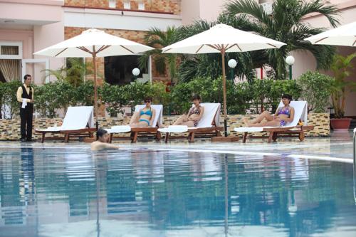 Swimming pool, Grand Hotel Vung Tau near Hon Ba Island Swimming pool, Grand Hotel Vung Tau near Hon Ba Island