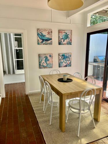 3 Bedroom Beach House in Coogee near Coogee Beach 3 Bedroom Beach House in Coogee near Coogee Beach