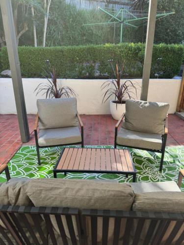 3 Bedroom Beach House in Coogee near Coogee Beach 3 Bedroom Beach House in Coogee near Coogee Beach