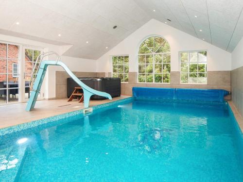 Úszómedence, Luxury Pool House near Sea - By Traum Ferienwohnungen in Ohuse Úszómedence, Luxury Pool House near Sea - By Traum Ferienwohnungen in Ohuse