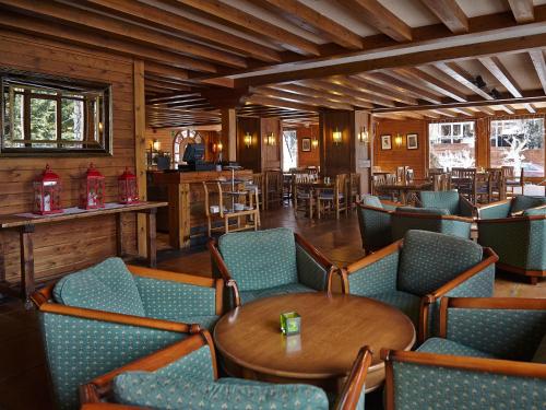 Pub/Lounge, Sport Hotel in Escaldes-Engordany Pub/Lounge, Sport Hotel in Escaldes-Engordany