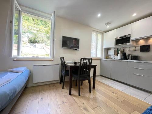 Appart Jouy N4 proche HEC Rer C in جوي-آن-جوزا Appart Jouy N4 proche HEC Rer C in جوي-آن-جوزا