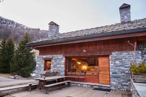 Chalet Duhoux in Meribel Chalet Duhoux in Meribel