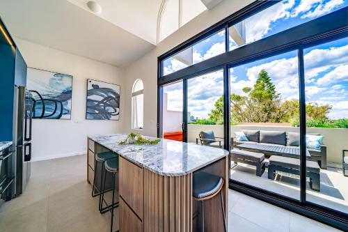 Facilities, Elegant 3BR Apt -Bondi Junction & Stunning Skyline in Woollahra Facilities, Elegant 3BR Apt -Bondi Junction & Stunning Skyline in Woollahra