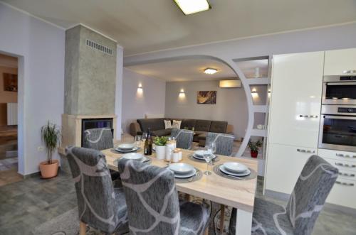 สิ่งอำนวยความสะดวก, Poolside Holiday House in มาลิโกจิ สิ่งอำนวยความสะดวก, Poolside Holiday House in มาลิโกจิ