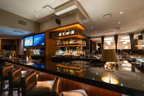 مطعم, Century Plaza Hotel in Vancouver (BC) مطعم, Century Plaza Hotel in Vancouver (BC)